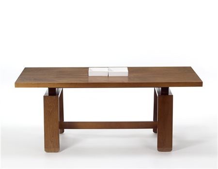 Silvio Coppola Tavolo con gambe riunite da traversa e con scomparto mobile ed el