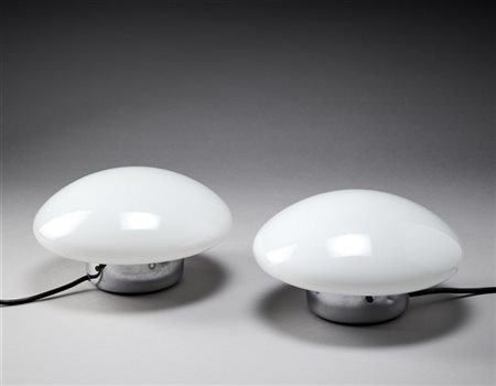 Sergio Mazza Coppia di lampade da tavolo modello "Magnolia". Produzione Quattrif