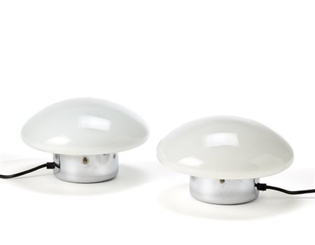 Sergio Mazza Coppia di lampade da tavolo modello "Magnolia". Produzione Quattrif