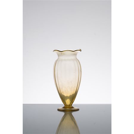 VITTORIO ZECCHIN, Vaso in vetro