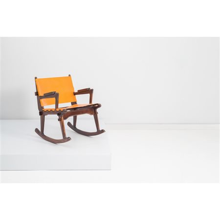 ANGEL PAZMINO, Sedia a dondolo