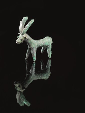 Stambecco in bronzo Materia e tecnica: bronzo fuso a cera persa Stambecco...