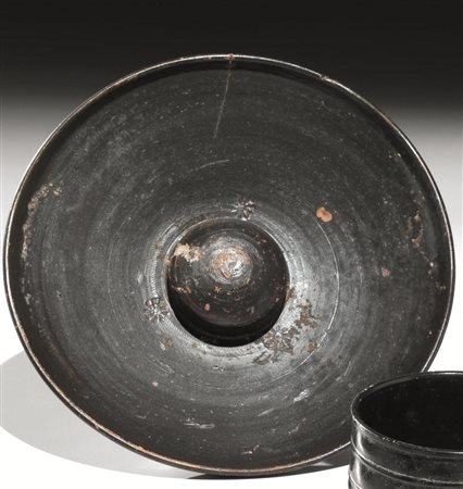 Patera ombelicataForma Morel 2175aMateria e tecnica: argilla figulina...