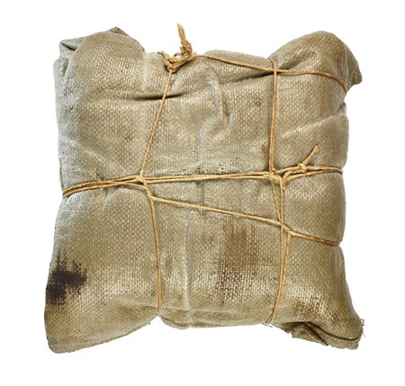 Christo (1935 - 2020) PACKAGE sacco, corda, stamponi e foto, cm 32x38 firma e...
