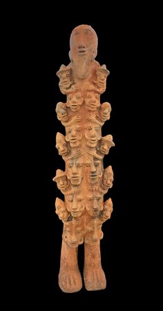 Seni Awa Camara (1945) MATERNITE' terracotta, h cm 159 L'opera e'...