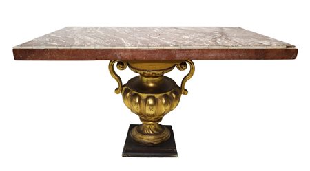 Tavolinetto assemblato con base a forma di vaso biansato in legno dorato a foglia e piano in marmo lastronato, 18° secolo base, non-contemporary top