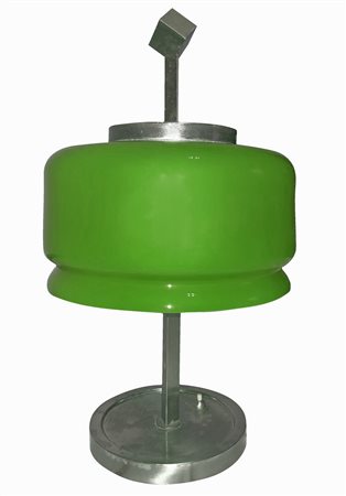 Lumi (Milano)  -  disegno Oscar Torlasco, Lampada da tavolo in ottone nichelato, 60's.