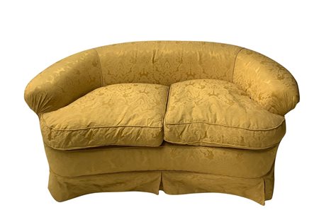 Cesare Lacca - Divano a due posti con struttura in legno, rivestimento in tessuto e piedi in legno.