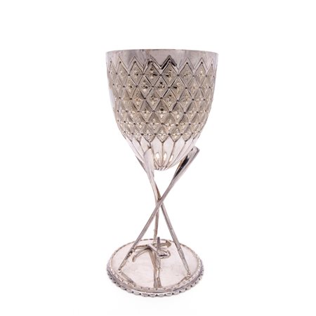 Coppa con tre remi e ancora 