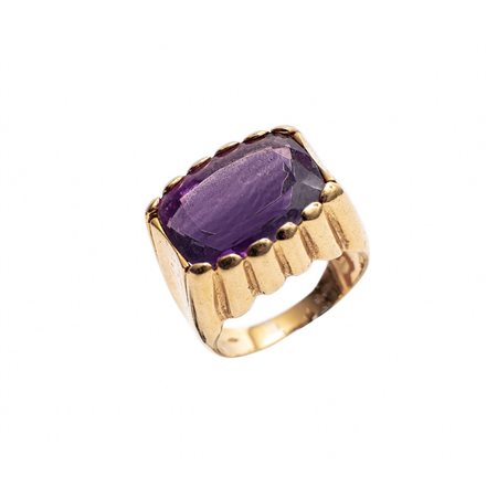 ANELLO in oro giallo 18 KT e ametista (g. 13,40)