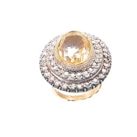ANELLO in oro giallo 12 KT con quarzo citrino e diamanti