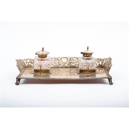 MANIFATTURA LONDINESE FINE XIX SECOLO 
CALAMAIO in argento