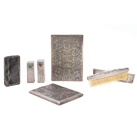 PORTASIGARETTE, TABACCHIERA, PORTAROSSETTO E PETTINE