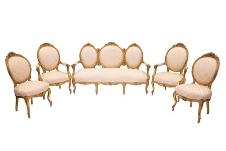 
Salotto in legno dorato composto da un divano, due poltrone e due sedie XIX secolo
 