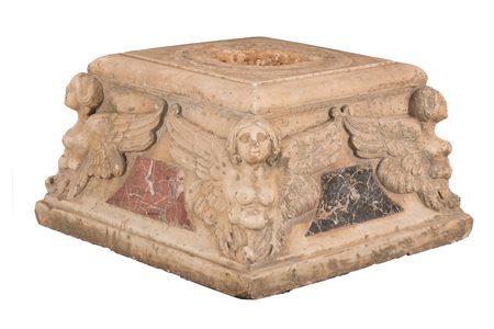  
Base in marmo bianco quadrangolare lavorata con cariatidi alate con riquadri in marmo rosso XVI secolo
 cm 30x53x53