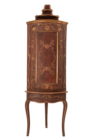  
Angoliera semmicircolare a due corpi in legno laccato e dorato Veneto XVIII secolo
 