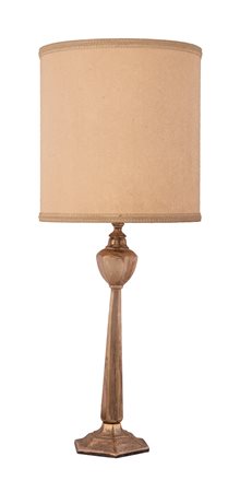  
Candeliere in metallo argentato montato a lume 
 altezza cm 35; con ventola cm 62