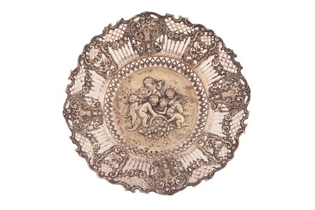  
Centro tavola in argento traforato 
 Ø 27 cm