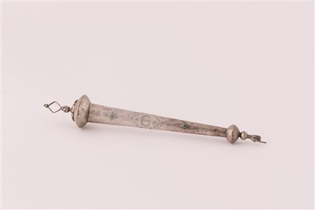  
YAD. PUNTATORE PER LETTURA DELLA TORAH IN ARGENTO XIX Sec.
 lunghezza cm 30; peso g 77 ca