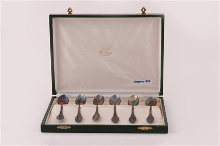  
6 cucchiaini da caffè 
 