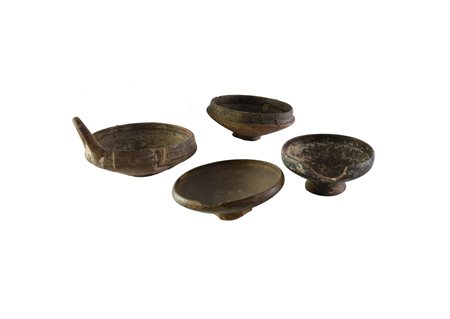 QUATTRO CIOTOLE VILLANOVIANE DATAZIONE: VIII-VII sec. a.C. MATERIA E TECNICA:...