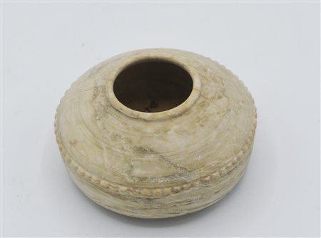 OLLETTA DATAZIONE: I millennio a. C. MATERIA E TECNICA: alabastro scolpito e...