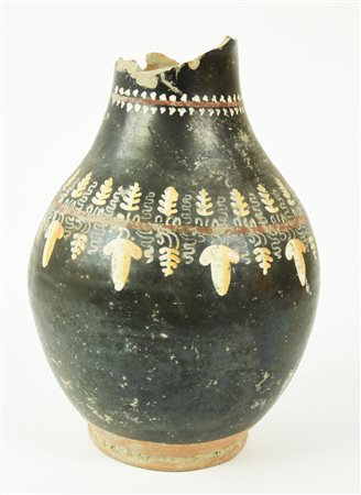 OINOCHOE NELLO STILE DI GNATHIA DATAZIONE: IV-III sec. a. C. MATERIA E...