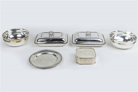 LOTTO DI SEI OGGETTI IN ARGENTO