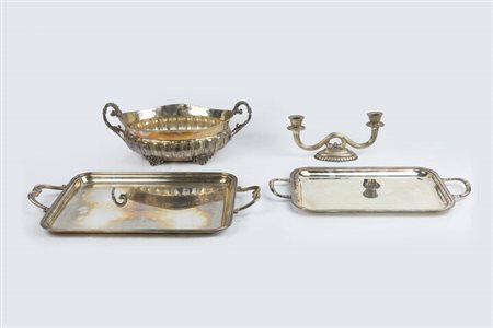 LOTTO DI QUATTRO OGGETTI IN ARGENTO