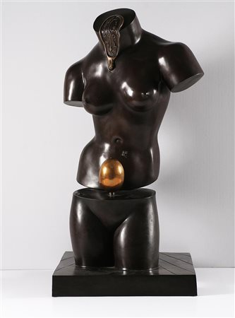 DALI' SALVADOR (1904 - 1989) Venus spatiale. 1977. Bronzo. Cm 35,00 x 65,00 x...