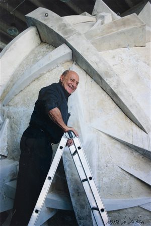 Nino Lo Duca, Arnaldo Pomodoro a lavoro, 1990