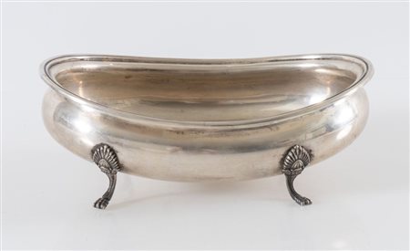 BRUNO ZARAMELLA, Padova, XX secolo. Ciotola in argento 800, poggiante su...
