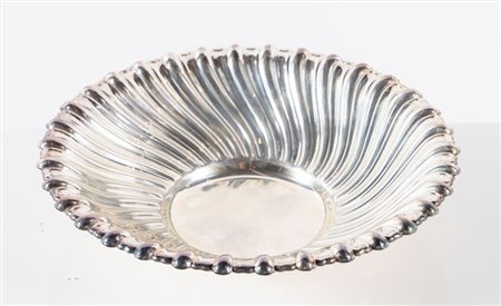 RINO GREGGIO, Padova, dal 1968. Ciotola In argento 800. Sulla base reca...