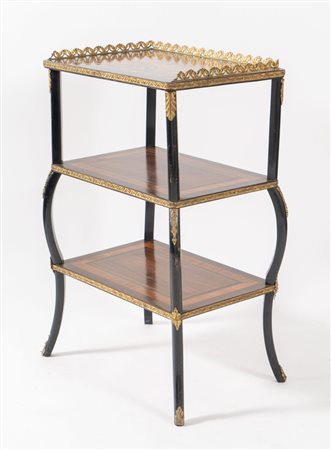 Tavolino etegeres Napoleone III lastronato in legno ebanizzato e intarsiato...