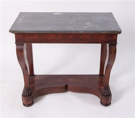 Consolle in massello di noce con parti lastronate in piume di noce, sostegni...