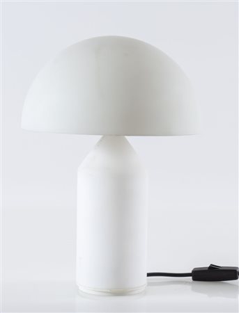 VICO MAGISTRETTI Lampada da tavolo modello Atollo 236 in alluminio e vetro...