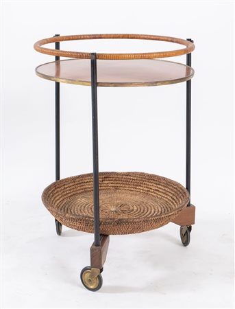 Carrello a due ripiani in metallo, legno e vimini. Prod. Italia, 1960 ca. Cm...