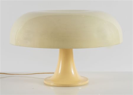 GIANCARLO MATTIOLI Lampada da tavolo in plastica ABS modello ’Nesso’. Marchio...