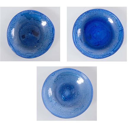 BAROVIER & TOSO Tre ciotole in vetro soffiato. Firma alla base. Prod....