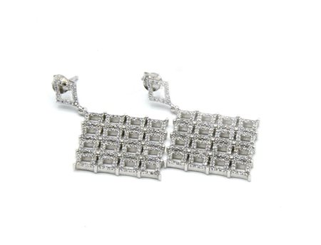 ORECCHINI PENDENTI A MOTIVO GEOMETRICO in argento 925 decorato con pave' di...