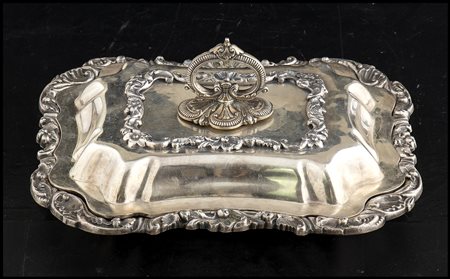  Entreè dish inglese in metallo argentato, inizio XX secolo