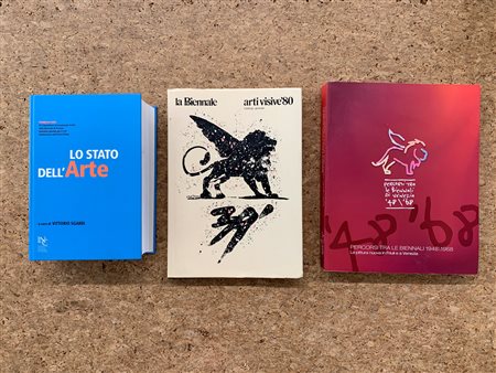 BIENNALE DI VENEZIA - Lotto unico di 3 cataloghi inerenti l'omonima manifestazione
