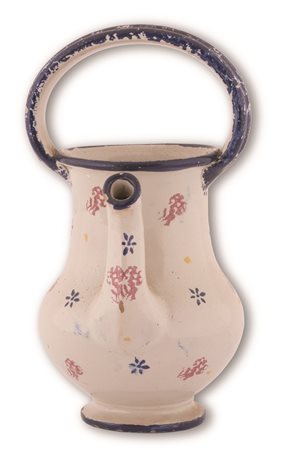 Manifattura abruzzese attiva tra il tardo XIX ed i primi del  XX secolo. ( - ) 
Brocchetta decorata con marezzature e fiori stilizzati sparsi 
 cm 26,5x15