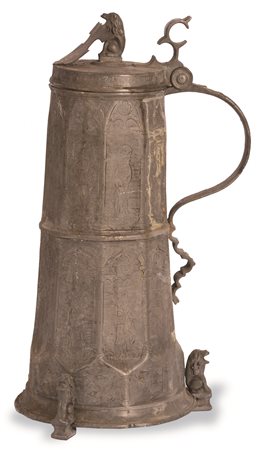  
Tankard in peltro. Stemma in alto con la scritta Jacob Koch 1570 XX secolo
 