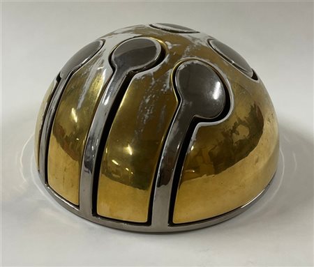 Arnaldo Pomodoro "La dualità e l'uno" 1969
Multiplo - scultura in ceramica smalt