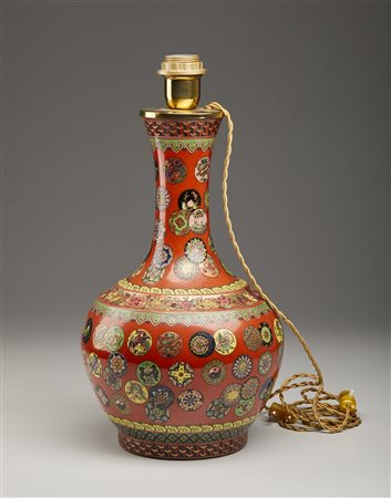  Arte Cinese - Vaso globulare policromo
Cina, XX secolo .