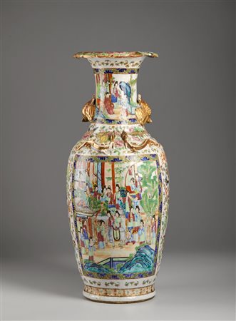  Arte Cinese - Grande vaso in porcellana Canton 
Cina, dinastia Qing, XIX secolo .