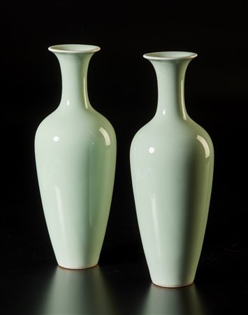  Arte Cinese - Coppia di vasi monocromi turchesi 
Cina, inizio XX secolo .