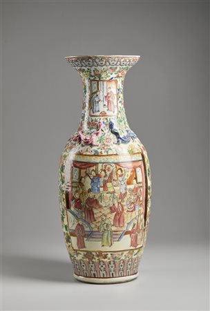  Arte Cinese - Grande vaso Canton con chilong 
Cina, inizi XX secolo .