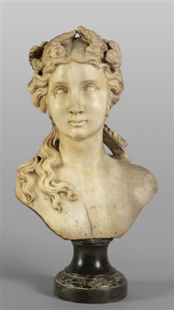 Cerere, busto in in marmo bianco poggiante su 